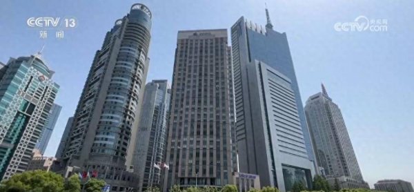 股票配资交易平台 “八部门+23项措施”助企纾困解忧 金融“活水”精准浇灌小微企业